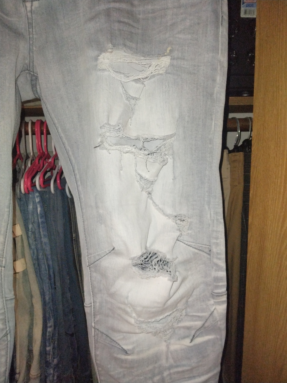Men's Skinny Distressed Light Gray Jeans - Picture 3 of 8